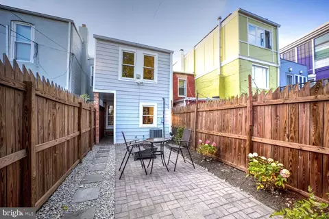 Exterior - 719 4th St NE, Washington, DC 20002 photo 4 of 5