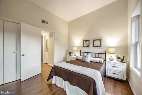 Bedroom - 719 4th St NE, Washington, DC 20002 photo 6 of 6