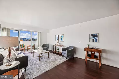 700 SW 7th St SW #519, Washington, DC 20024