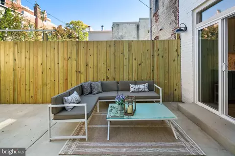 Exterior - 414 G St NE, Washington, DC 20002 photo 4 of 5