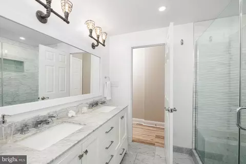 Bath - 913 8th St NE, Washington, DC 20002 photo 2 of 5
