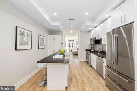 Entry Way - 913 8th St NE, Washington, DC 20002 photo 4 of 13