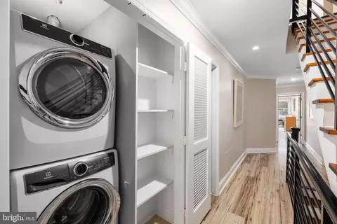 Entry Way - 913 8th St NE, Washington, DC 20002 photo 11 of 13