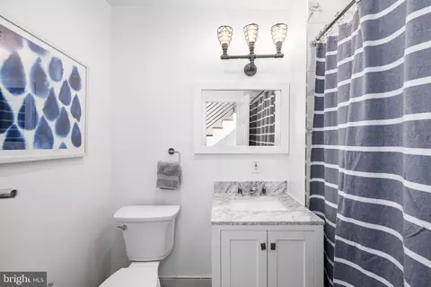 Bath - 913 8th St NE, Washington, DC 20002 photo 3 of 5