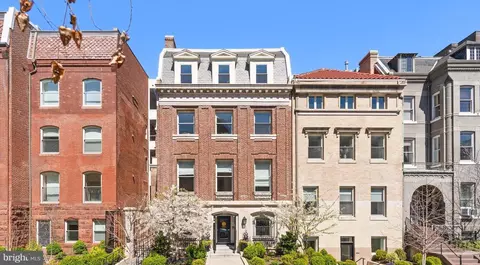 1745 N Street St NW #111, Washington, DC 20036
