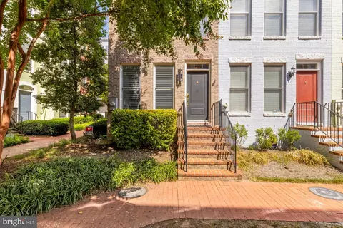 1021 5th St SE, Washington, DC 20003