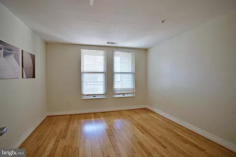 Living - 915 E Street St NW #1211, Washington, DC 20004 photo 7 of 8