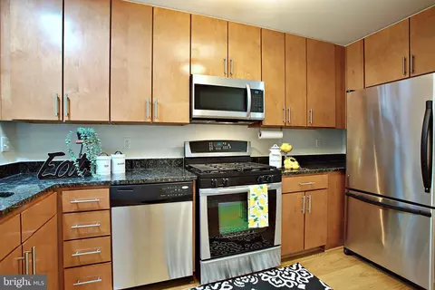 Kitchen - 915 E Street St NW #1211, Washington, DC 20004 photo 3 of 5