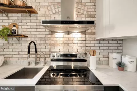 Kitchen - 2000 16th St NW #402, Washington, DC 20009 photo 4 of 4