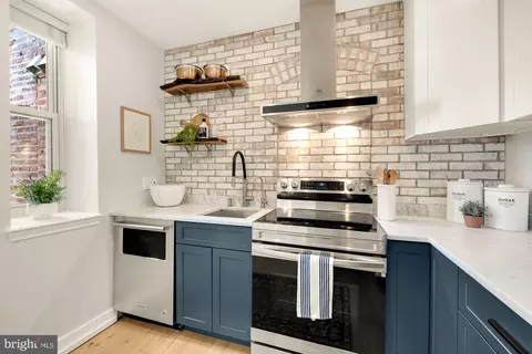 Kitchen - 2000 16th St NW #402, Washington, DC 20009 photo 1 of 4