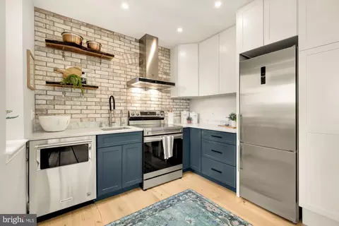 Kitchen - 2000 16th St NW #402, Washington, DC 20009 photo 2 of 4