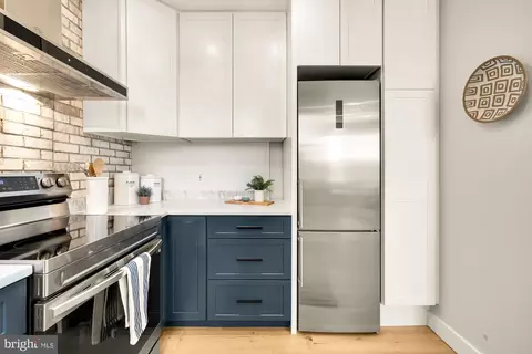 Kitchen - 2000 16th St NW #402, Washington, DC 20009 photo 3 of 4