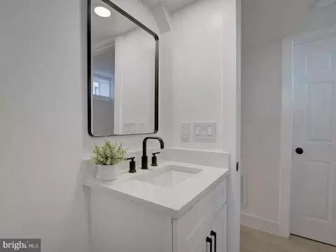 5424 C St SE, Washington, DC 20019 photo 40