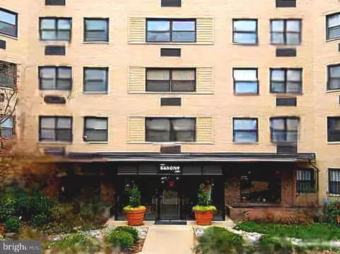 1801 Clydesdale Pl NW #606, Washington, DC 20009