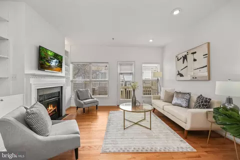 1209 V St NW, Washington, DC 20009 photo 3