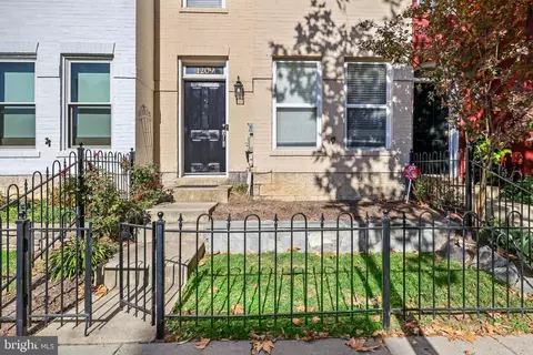 1209 V St NW, Washington, DC 20009 photo 34