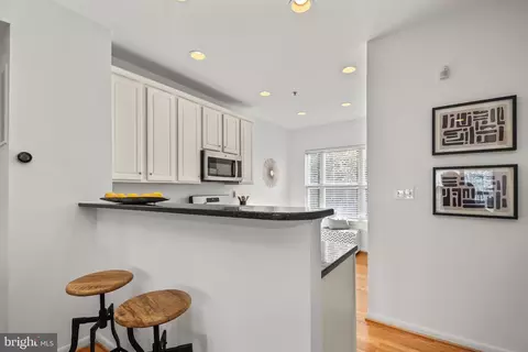 1209 V St NW, Washington, DC 20009 photo 8