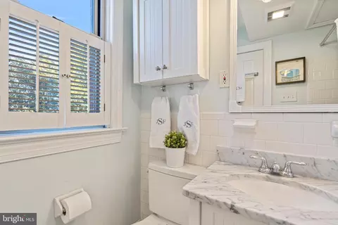 18 9th St NE #409, Washington, DC 20002 photo 12