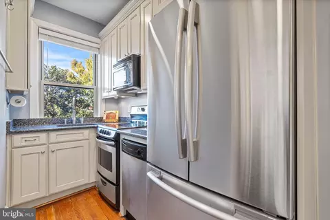 18 9th St NE #409, Washington, DC 20002 photo 10