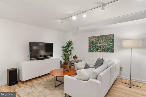 2430 39th Pl NW, Washington, DC 20007 photo 40