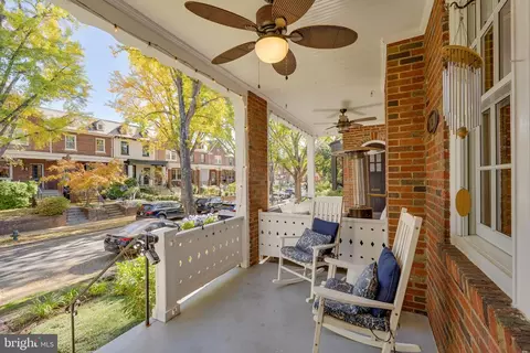 2430 39th Pl NW, Washington, DC 20007 photo 6