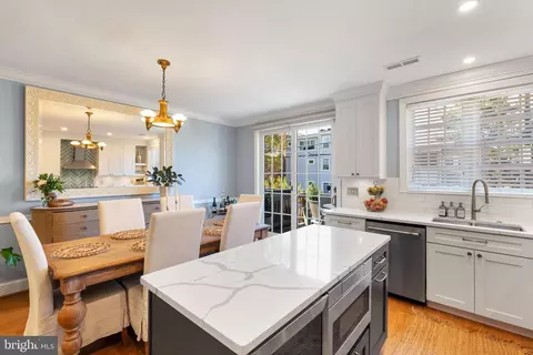 2430 39th Pl NW, Washington, DC 20007 photo 19