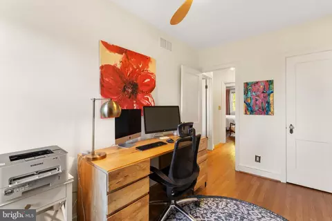 2430 39th Pl NW, Washington, DC 20007 photo 32