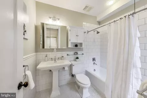 Bath - 330 14th Pl NE #2, Washington, DC 20002 photo 1 of 1