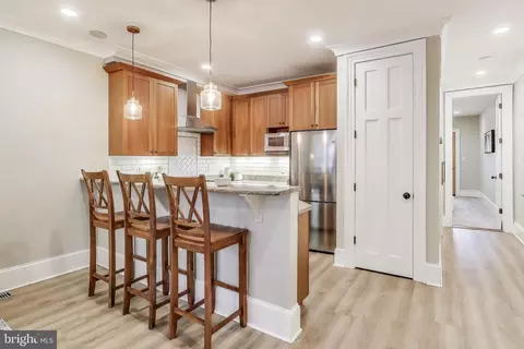 330 14th Pl NE #2, Washington, DC 20002