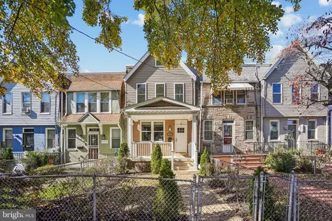 2820 6th St NE, Washington, DC 20017