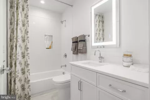 Bath - 4894 Macarthur NW, Washington, DC 20007 photo 3 of 5