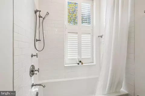 223 12th St NE, Washington, DC 20002 photo 18