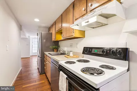 223 12th St NE, Washington, DC 20002 photo 27