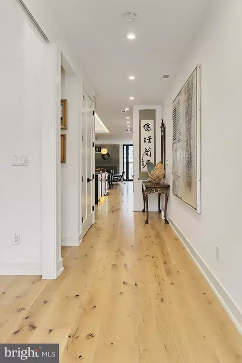 Entry Way - 816 8th St NE, Washington, DC 20002 photo 2 of 19