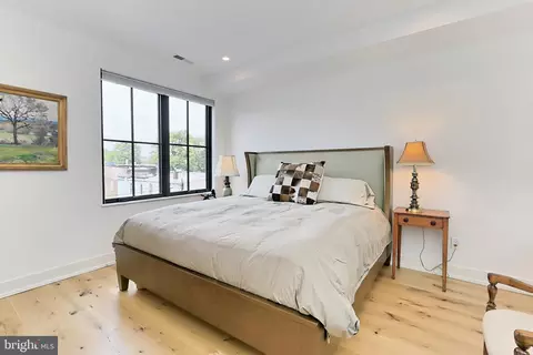 Bedroom - 816 8th St NE, Washington, DC 20002 photo 6 of 7