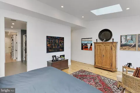 Bedroom - 816 8th St NE, Washington, DC 20002 photo 4 of 7