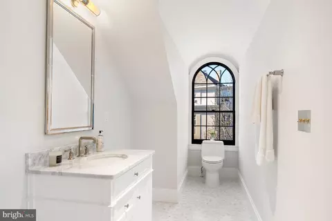 Bath - 2003 23rd St NW, Washington, DC 20008 photo 6 of 6