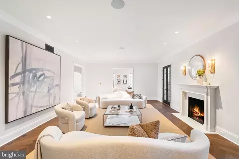 Living - 2003 23rd St NW, Washington, DC 20008 photo 2 of 2