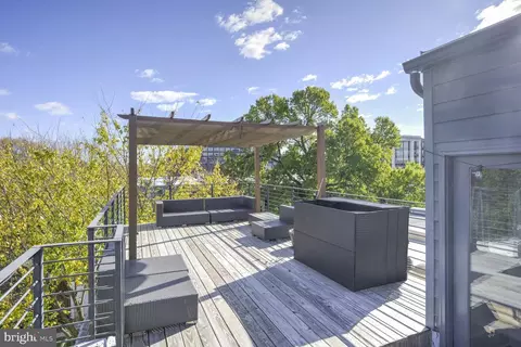 Exterior - 829 4th St NE, Washington, DC 20002 photo 5 of 5