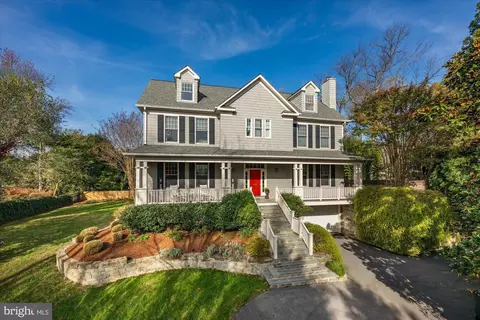5131 Cathedral Ave NW, Washington, DC 20016