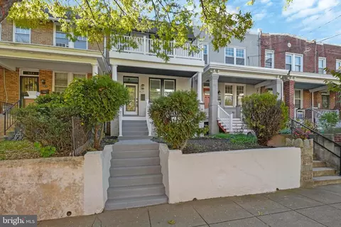 621 Girard St NE, Washington, DC 20017