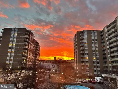 3001 Veazey Ter NW #733, Washington, DC 20008