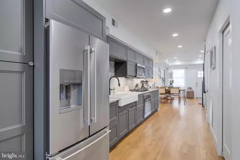 Entry Way - 117 16th St SE, Washington, DC 20003 photo 9 of 15