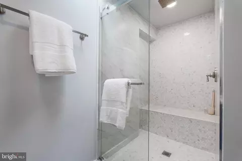 Bath - 117 16th St SE, Washington, DC 20003 photo 6 of 9