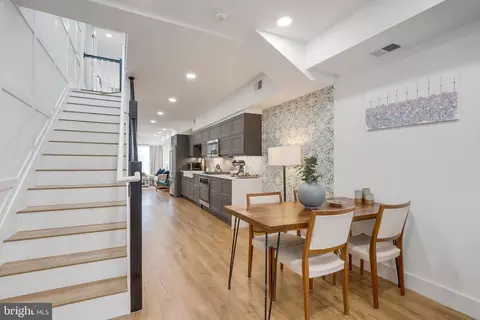 Entry Way - 117 16th St SE, Washington, DC 20003 photo 5 of 15