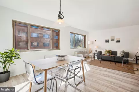 3900 Tunlaw Rd NW #420, Washington, DC 20007
