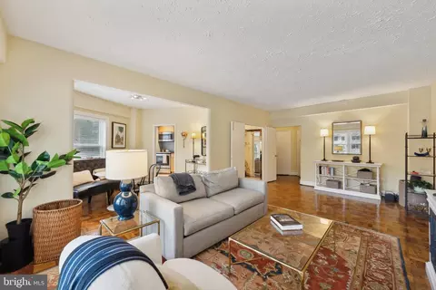 3901 Cathedral Ave NW #113, Washington, DC 20016
