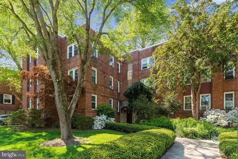 2803 Cortland Pl NW #4, Washington, DC 20008