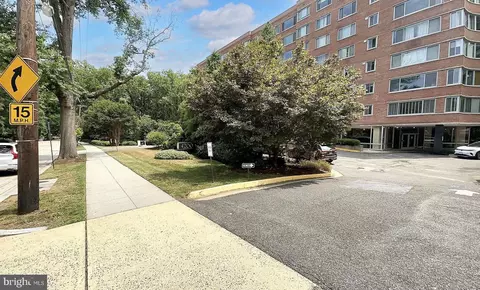 4200 Cathedral Ave NW #616, Washington, DC 20016