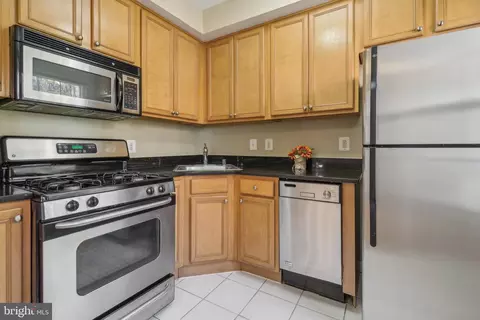 700 Jefferson St NW #305, Washington, DC 20011